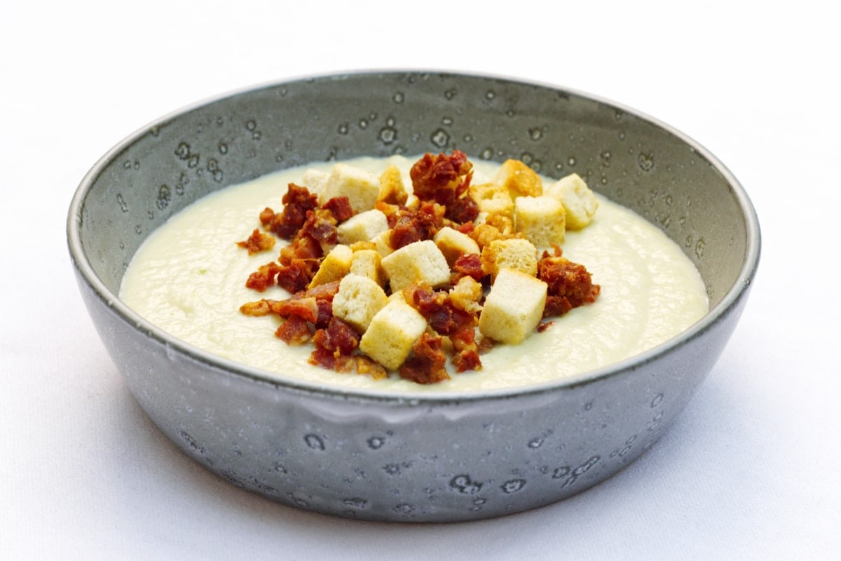 Kartoffel-porre-suppe som mad ud af huset i Fyn - Næsbyhoved Skov
